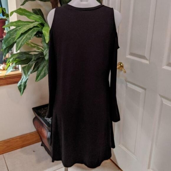 Zenana Premium Black Cold Shoulder Dress Size Large New Without Tags - Picture 6 of 6